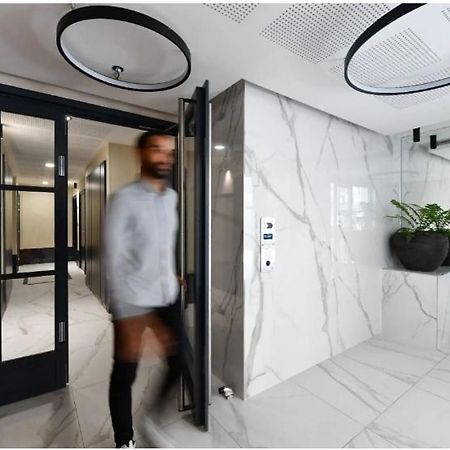 Studio Neuf Paris La Defense Metro 15 Rueil - Suresnes - Mont Valerien Exteriér fotografie